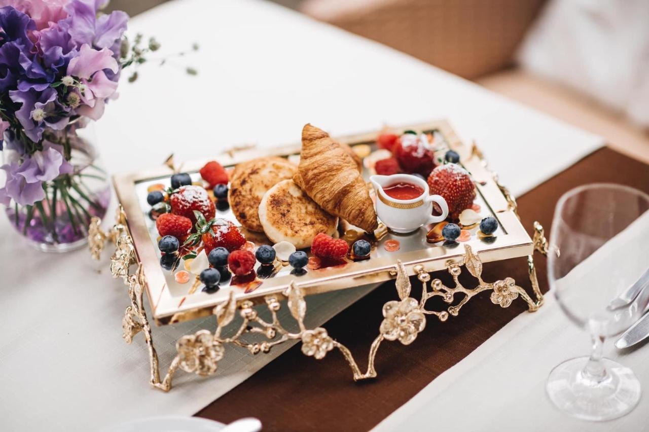 Tb Palace Hotel & Spa ยูร์มาลา ภายนอก รูปภาพ