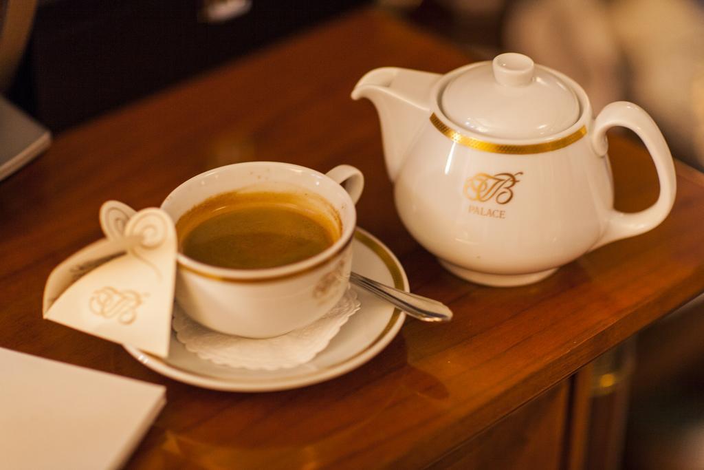 Tb Palace Hotel & Spa ยูร์มาลา ภายนอก รูปภาพ
